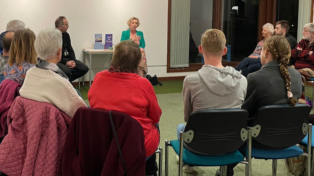 A fascinating talk by author @LouiseWriter last night at Cleethorpes Library. The talk was poignant, thought-provoking, and funnier than many expected. And a lively Q&A session to end an insightful evening. Thank you Louise for visiting, and to everyone who attended.