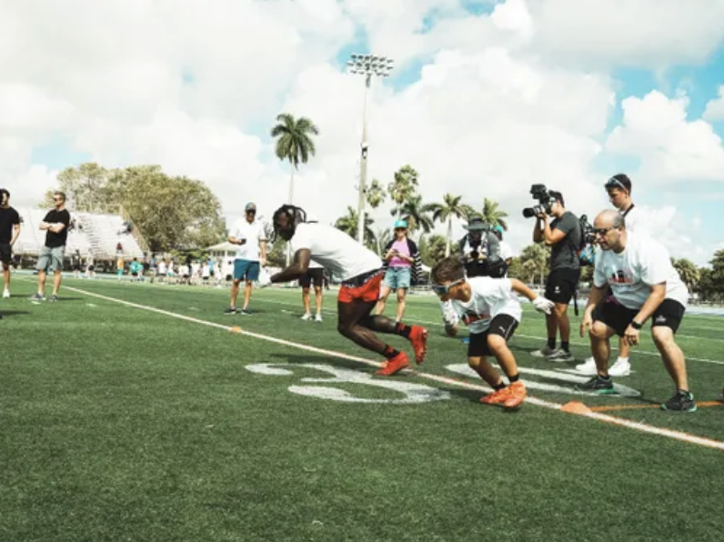 Running it back with these football camp pics! 🐆 Who's ready for football camp season? @cheetah