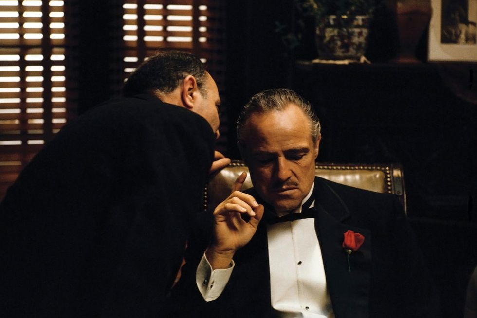 Hoy en el aniversario de El Padrino, os traigo una serie de curiosidades sobre una de las mejores películas de la historia ✨

¿Preparados?