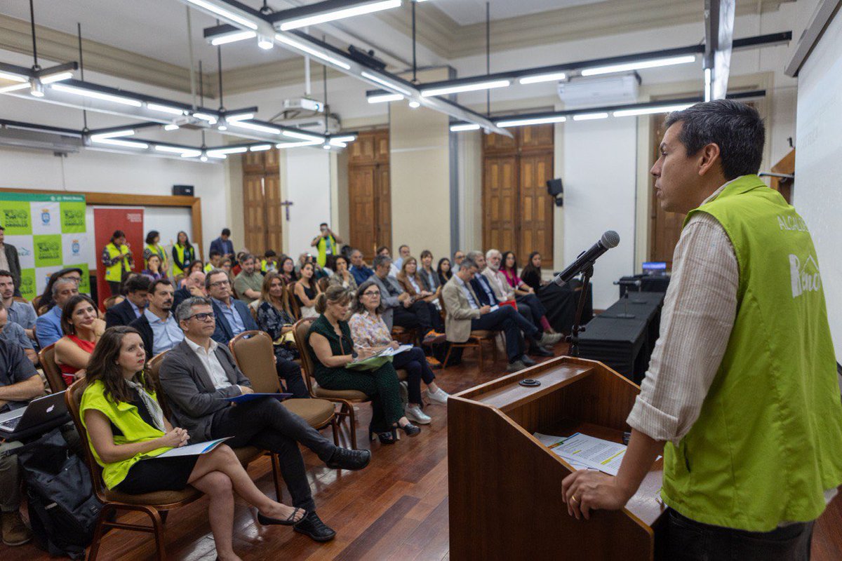 Claudio Castro Salas tweet media