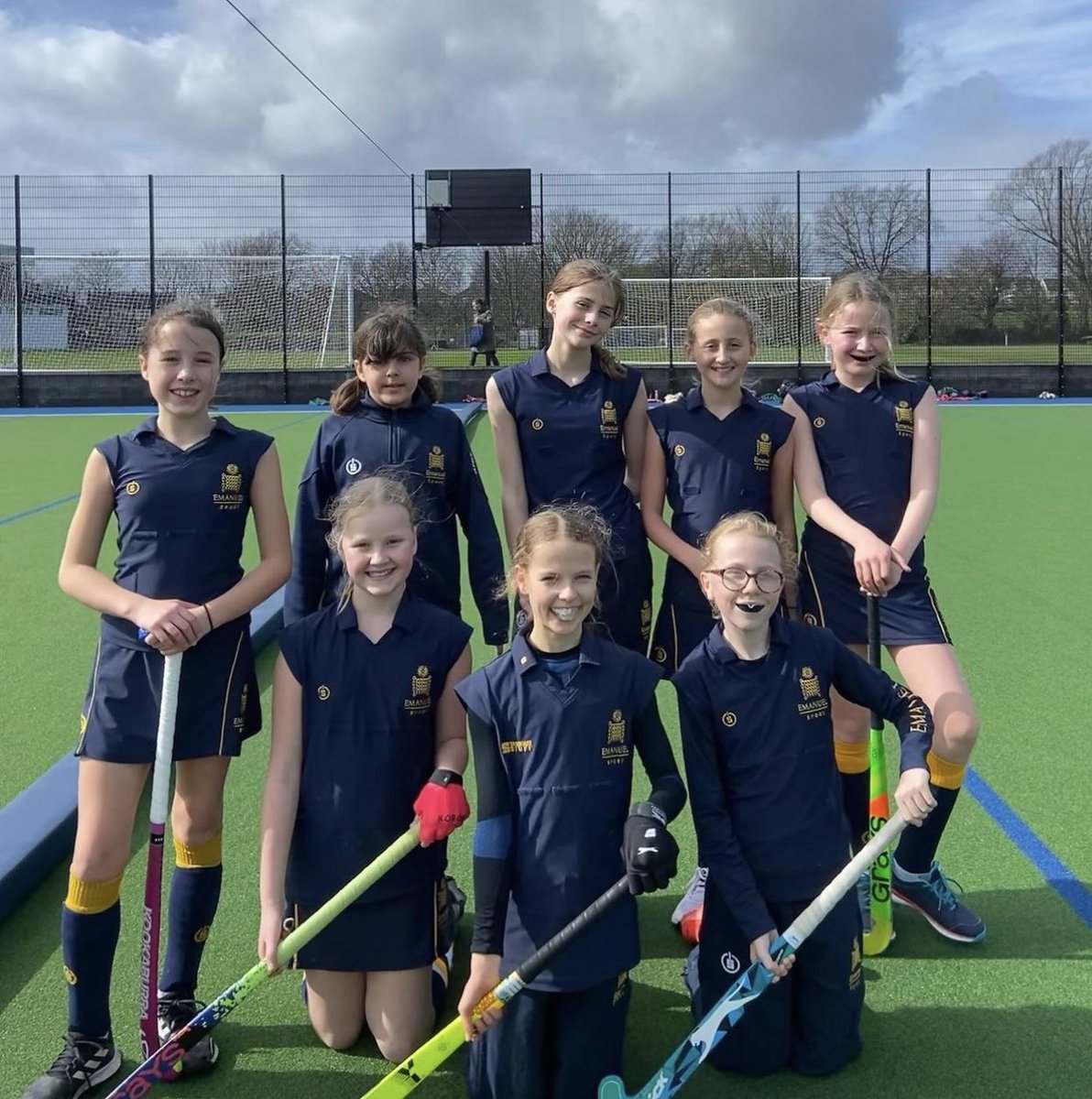 Congratulations to the U11 #Hockey team who won the Tier 3 London hockey tournament 🏆 

Special mention to player of the tournament Elly H and Olivia VdB for scoring a hatrick!! Well done all who participated 🏑🥇

@EMS_Sport