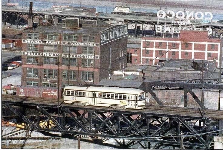 TrashPanda08x's tweet photo. My biggest "Retvrn" is elevated streetcars https://t.co/oeS4DFj7WB