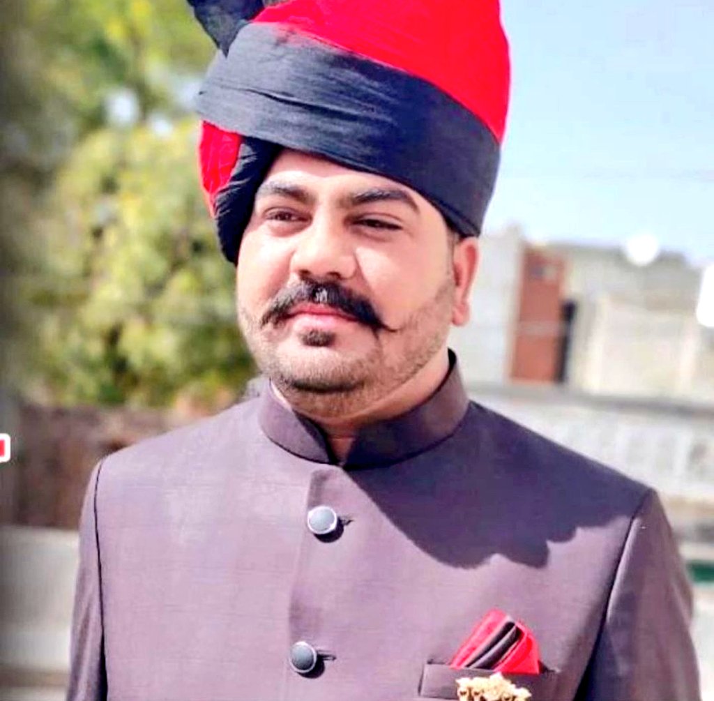 IAmAarav8's tweet photo. "I am not rich, but royal from the heart." ~ Jitendra Meghwal
Remembering the immortal martyr Bahujan warrior Jitendra Meghwal, who sacrificed his life for his moustache, on his 2nd death anniversary! 💐♥️
#JitendraMeghwal https://t.co/IE7rLjPa6g