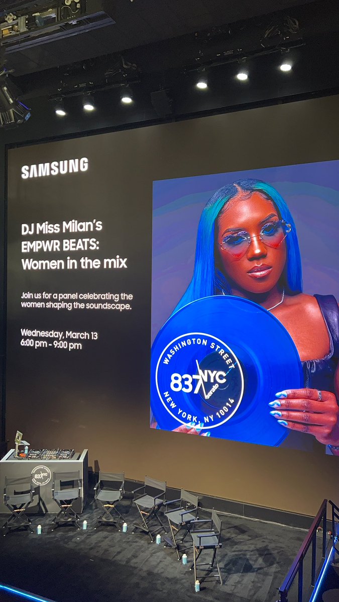 soundzofreality's tweet photo. Samsung billboard in my city and dope panel this week! Thank you to my sis @DJMissMilan & the @SamsungUS team for giving me the opportunity to share my story π #SamsungUS #Empwrbeats #SoundsofReality https://t.co/31e3TdzeBy