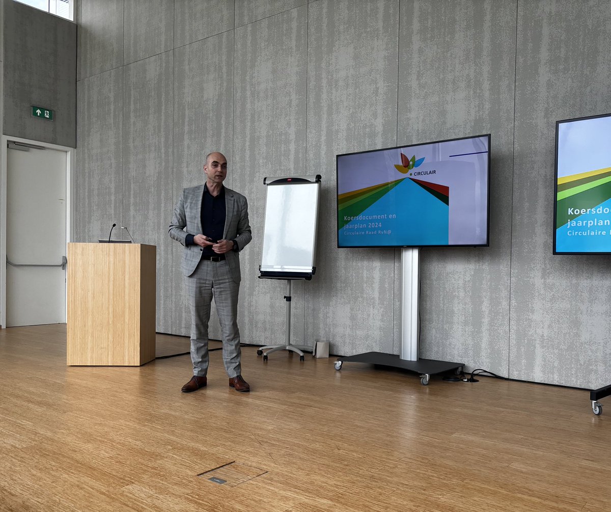 Circulariteit op industriële schaal bevat leerzame lessen voor Nijmegen. Vandaag met de Circulaire raad (georganiseerd door <a href="/RvNhub/">RvN@</a>) op bezoek geweest bij <a href="/BL_Chemelot/">Brightlands Chemelot Campus</a> om van hun ambities te leren.