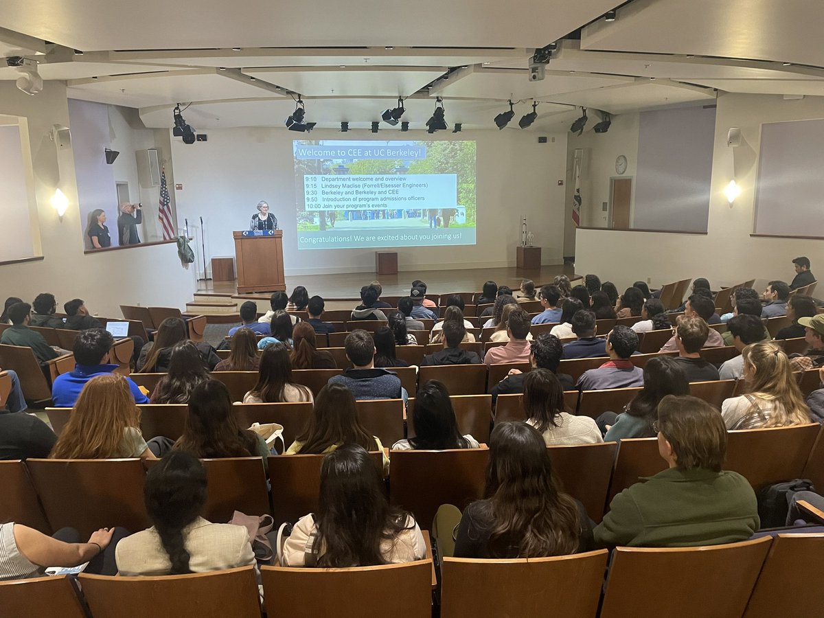 #CEE Dept. Chair Prof. Joan Walker opening our incoming grad student #visitday @Cal_Engineer @BerkeleyCee You can feel the excitement in the air! Amazing students who are the key ingredient of our department’s success throughout the years! #GoBears