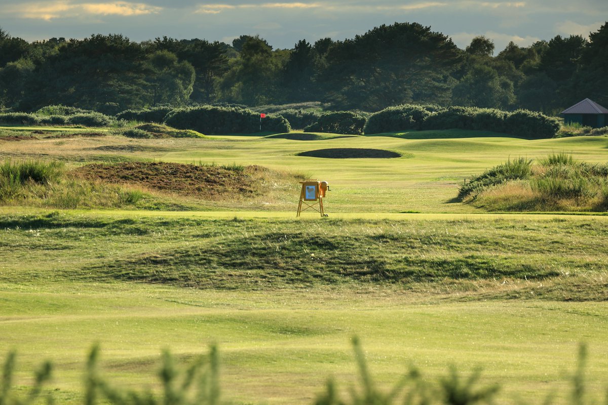 The start of the season is just round the corner and we cannot wait for the warmer, longer days. Who's heading out for some golf this weekend?! ⛳ To discuss your visit to Carnoustie Golf Links, call: +44 (0)1241 802270 carnoustiegolflinks.com #TheCarnoustieThree