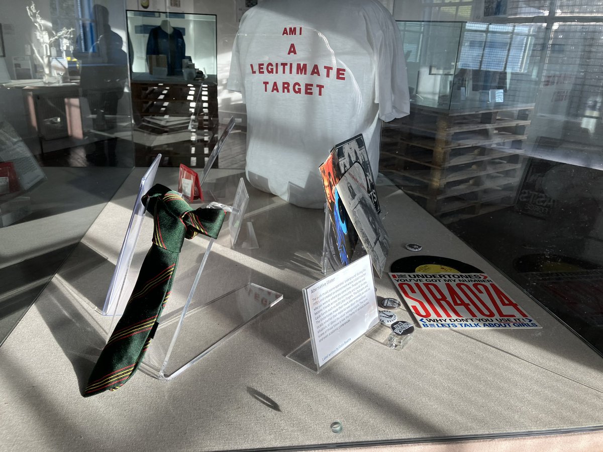 Thanks to <a href="/ArtlinkBuncrana/">Artlink</a> for all their help while hosting the <a href="/EOExhibition/">Everyday Objects</a> for the last month. And thanks to <a href="/valderramaadri/">Adriana Valderrama L</a> for suggesting it be hosted there!