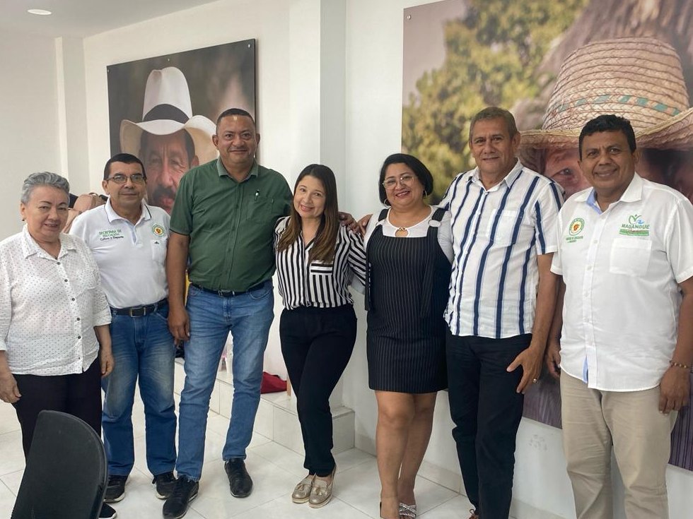 DIANA ECHAVARRIA tweet media