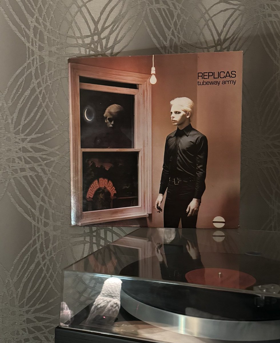 #nowplaying #TubewayArmy #Replicas