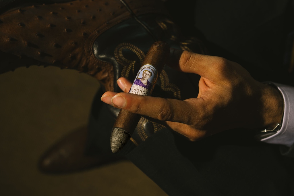 Beware the Ides of March... unless you've got a Diamond Crown Julius Caeser cigar in hand. #IdesOfMarch