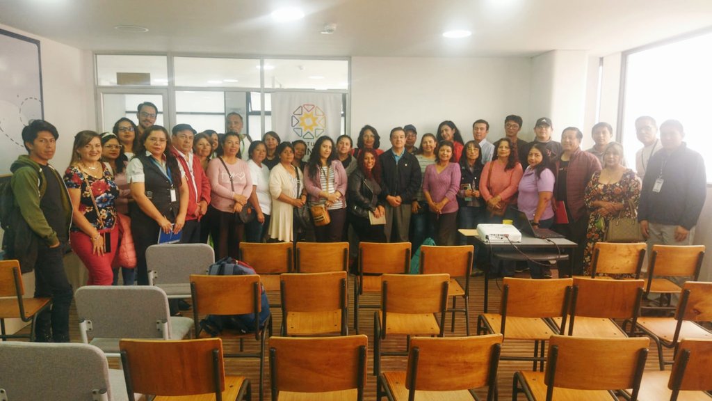SRIoficialEc's tweet photo. La Dirección #Zonal9 realizó una capacitación en el Consejo Provincial de Pichincha, sede Calderón, para informar a emprendedores del sector sobre el #ImpuestoALaRenta (práctico).
#ElNuevoEcuador 🇪🇨 https://t.co/Ri8xU7jTVG