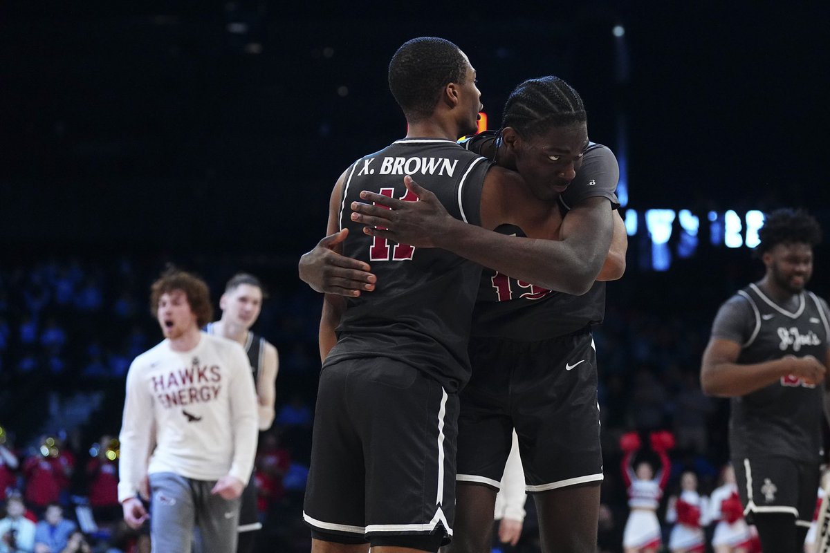 SJUHawks_MBB's tweet photo. Game 3️⃣3️⃣ Flicks 📸

Let's take this A10 Tournament "OFF DAY" and check out the Name, Image, and Likeness world of Hawk Hill Alliance!  Check out our link in bio to see how @hawkhillnil is revolutionizing the NIL game for our St. Joe's student-athletes.  Join the movement! #THWND https://t.co/zHei4LGEgu