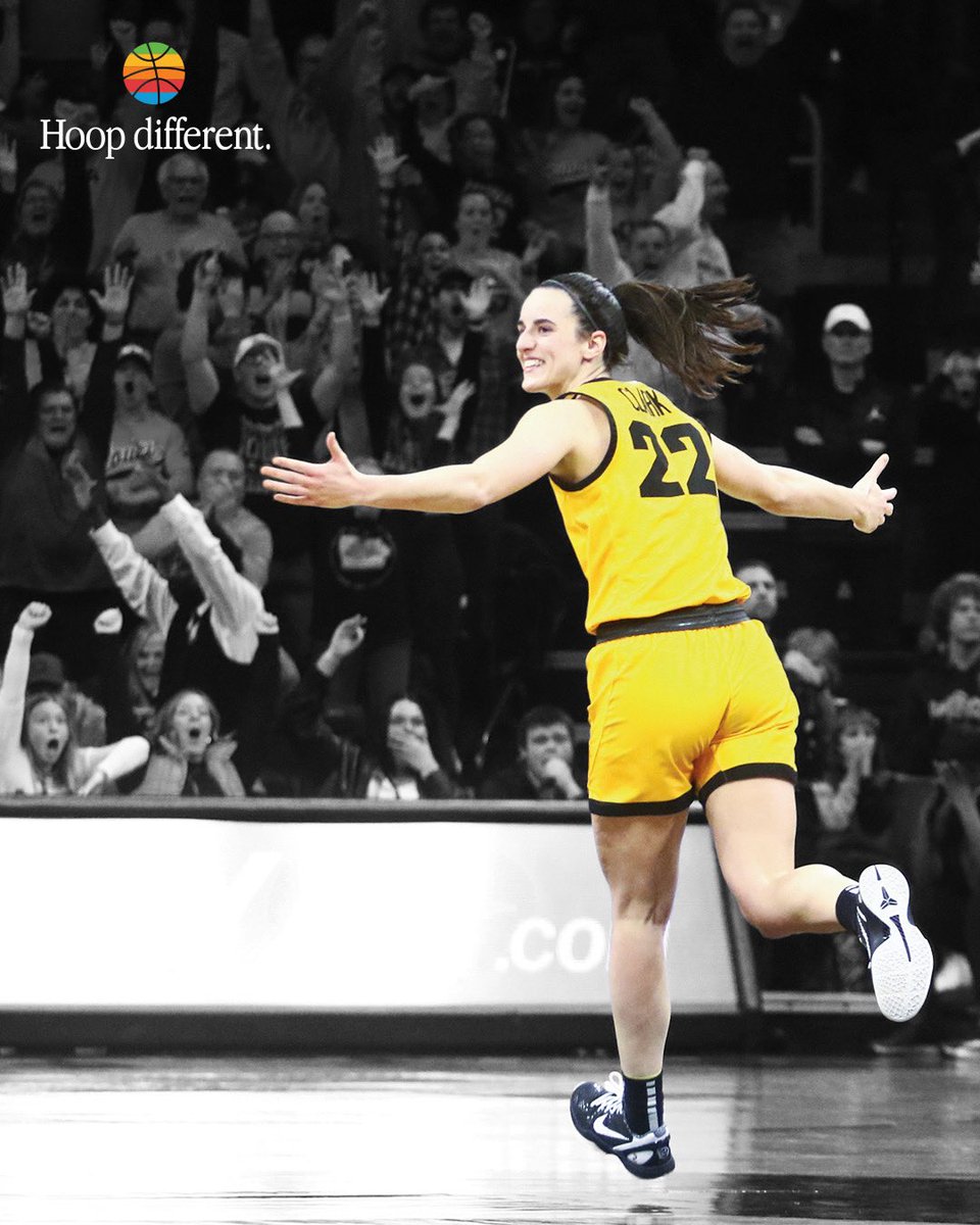 wslam's tweet photo. Rewrite the history books. #HoopDifferent https://t.co/ACXqB4G3Pc