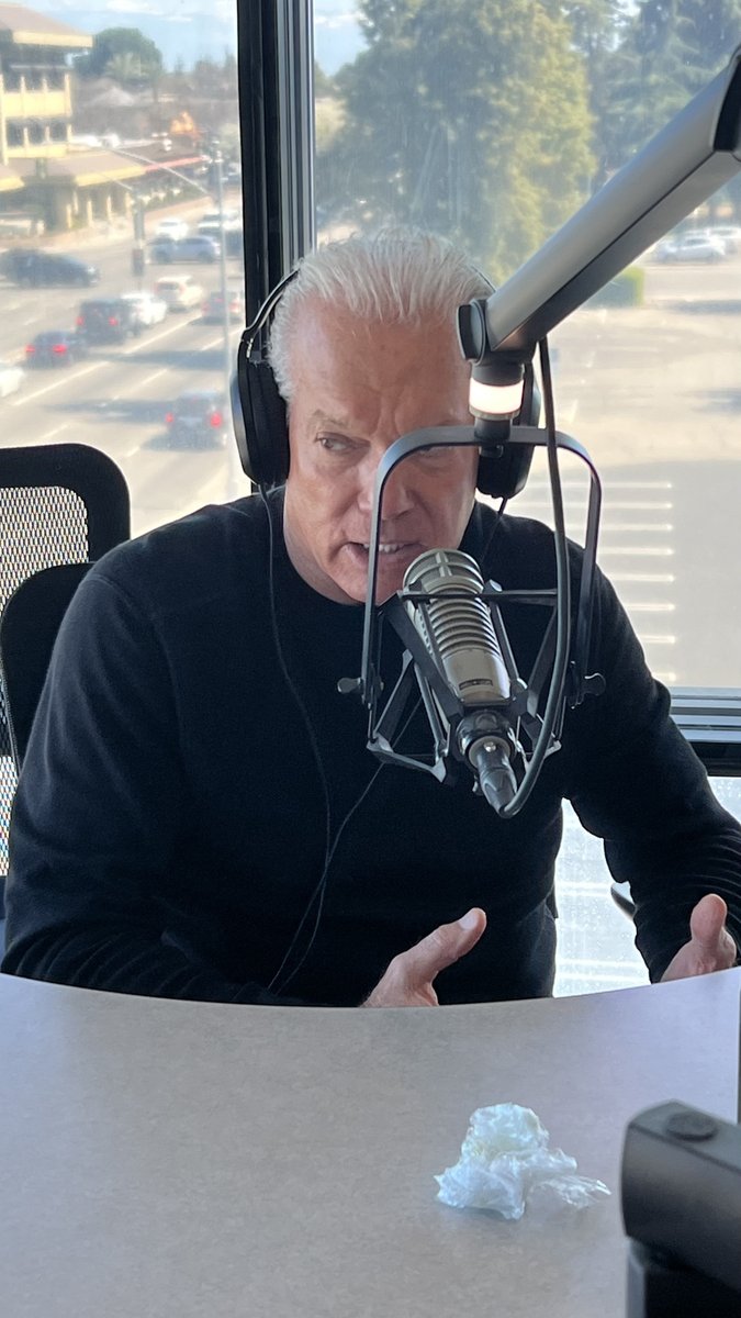 KMJNOW's tweet image. Former @NFL @DetroitLions LB Zack Follett joins The Restaurateurs next on @KMJNow. Stream here:
kmjnow.com

@Pismos @ElbowRoomFresno #Fresno #Detroit #CalBears 

kuppajoy.com