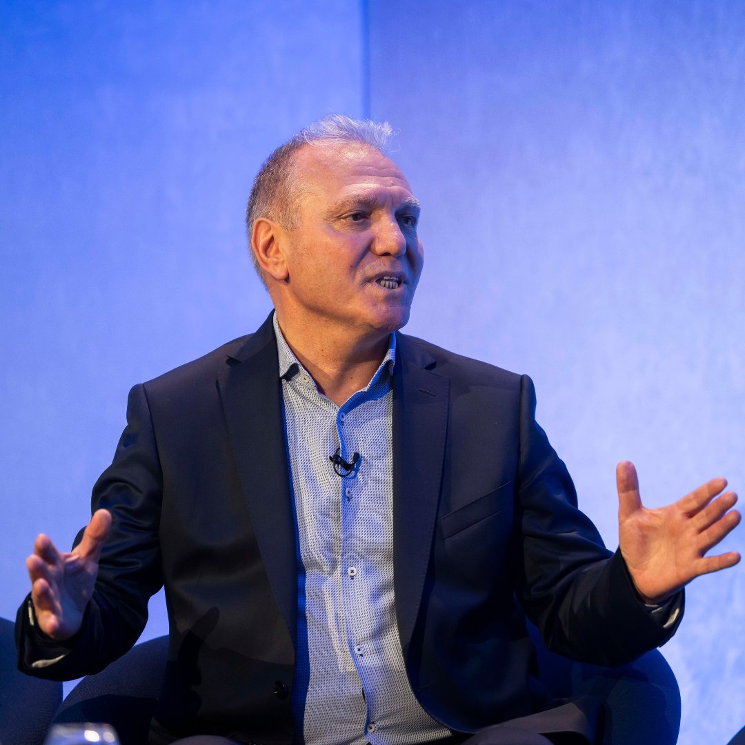 AdastecCorp's tweet photo. Thrilled to share insights from Ali İhsan Danışman, CCO of ADASTEC, at @SMMT Connected. During the panel, he shared ADASTEC's experience with real-world L4 automated bus operations. 
#SMMTConnected #ADASTEC #AutomatedBuses #AutonomousVehicles #L4Automation https://t.co/L4qGIsWuol