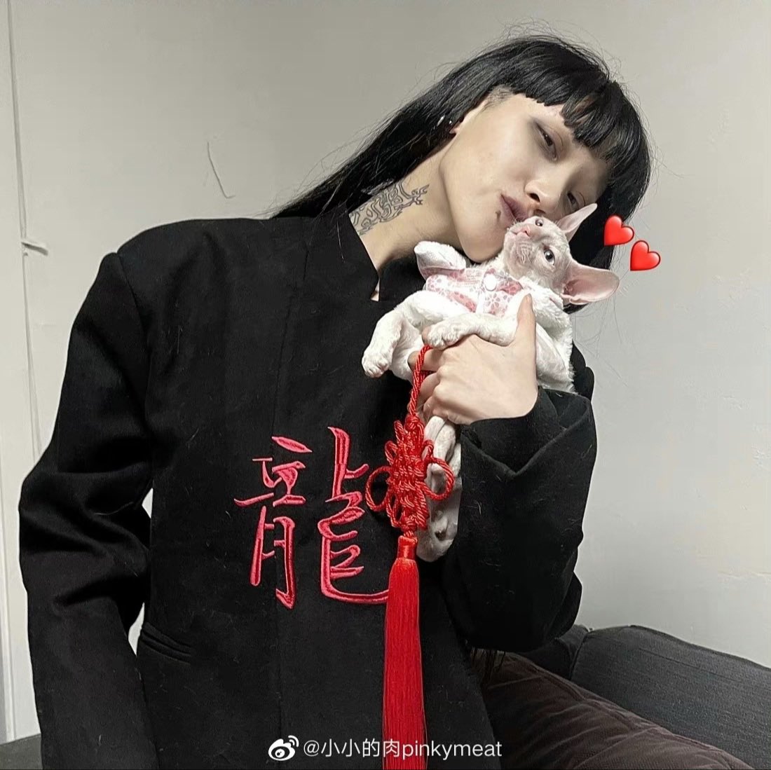 pinkymeat99's tweet photo. repairing file (613) t.coPqJGcGKb...