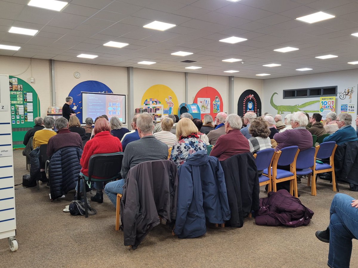 People of Melton Mowbray, you were magnificent! Great turn out at Melton Library this week for my talk on oral history: the first of what they hope will be regular talks. Thanks to library staff for the warm welcome @meltontimes @LRHeritageForum @leicslibraries @HeritageFundM_E