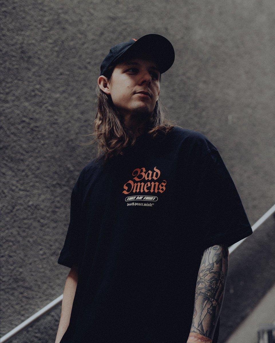 badomenscult's tweet photo. UK STORE OPEN NOW

+LIMITED TOUR DESIGNS
+NEW VARIANTS
+LIMITED VINYL STOCK
+TOTE BAGS
+SHIPPING WORLDWIDE

https://t.co/eulzSaut9L https://t.co/KXEJxmccM7