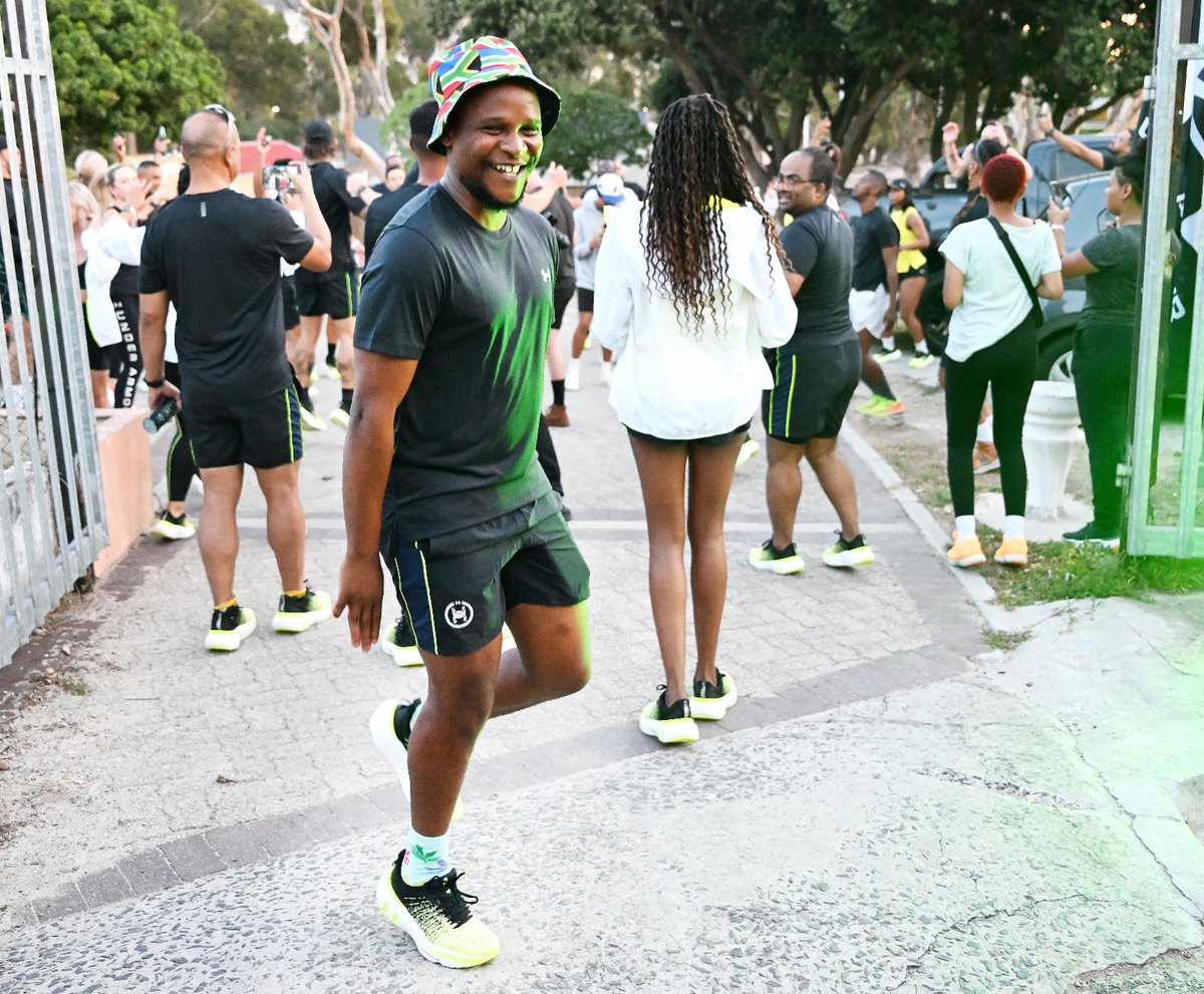 AyandaFelemZA's tweet photo. Under Armour unveiled #InfiniteElite, the pinnacle of the Infinite Franchise last night. Got to test the UA Infinite Franchise ie dedicated to providing essential footwear models that cater to the demands of both long run days and everyday kilometers.
📷 Pando Jikelo. https://t.co/9MYZUfV4tc