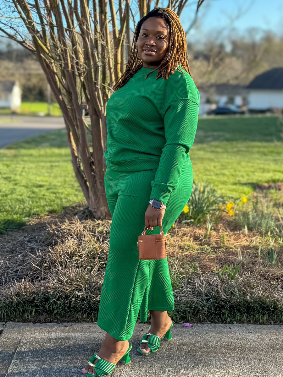 Victoria Royale Boutique tweet media