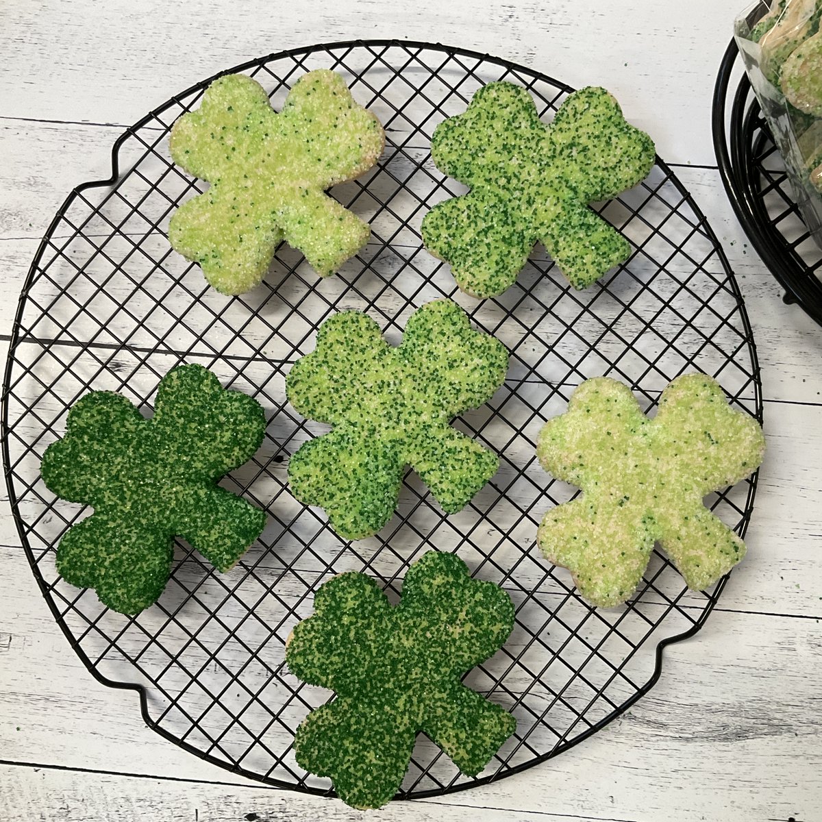 Mariposa Baking tweet media