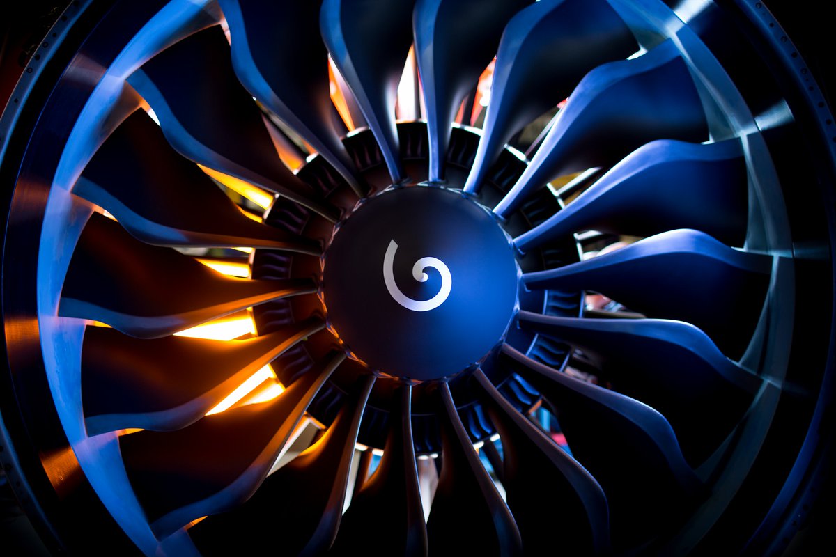 SAFRAN's tweet photo. [#KeyFigure🔑] A #plane powered by CFM International engines, a 50/50 joint venture between Safran Aircraft Engines and GE, takes off every 2️⃣ seconds worldwide! 

#avgeek #avgeeks #aviationlovers #inflight #aviation @CFM_engines @SafranEngines https://t.co/CzL5vsWvRE