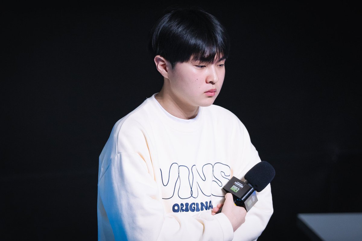 oooooonng_pic's tweet photo. OWCS KOREA WEEK2 day1

#runaway #러너웨이 #prophet #프로펫 https://t.co/So8P6LaB2v