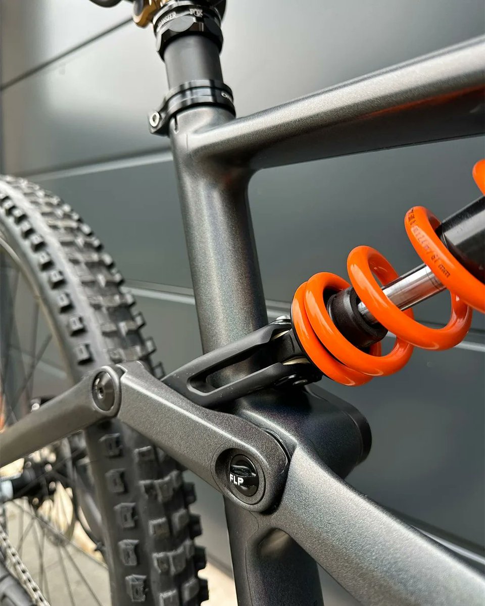 invisiFRAME's tweet photo. #FrameFriday has come again and this week its a stunning @Orbea Occam
A custom invisiFRAME kit was applied which provided over double the protection of the factory PPF.
Back to the @pinned_tv HQ and ready for the trails
#KeepItPinned #Jibcrew https://t.co/1PLwYjT3d7