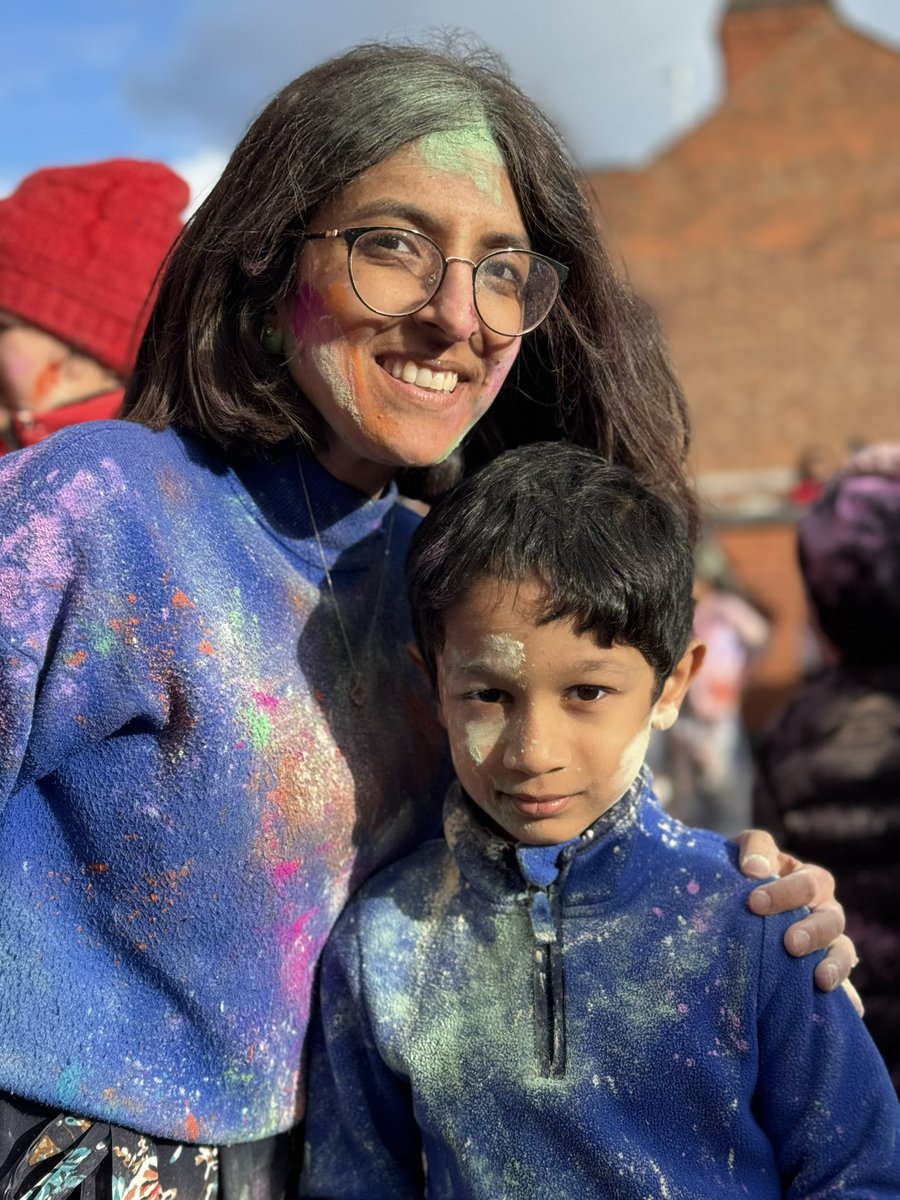 cho_chweet_jo's tweet photo. Holi celebrations ❤️🧡💛💚🩵💙💜
Full of colors and fun 🤩 @AbbeyMead_TMET https://t.co/Y3oJqCENwL