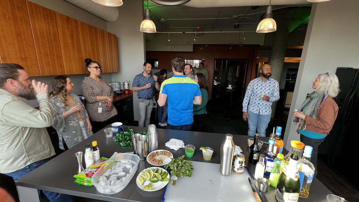 brainstormmedia's tweet photo. Wishing you all a Happy Saint Patrick’s Day weekend! ☘️🍻

#brainstormmediainc #stpatricksday https://t.co/fcN2p2cDLL
