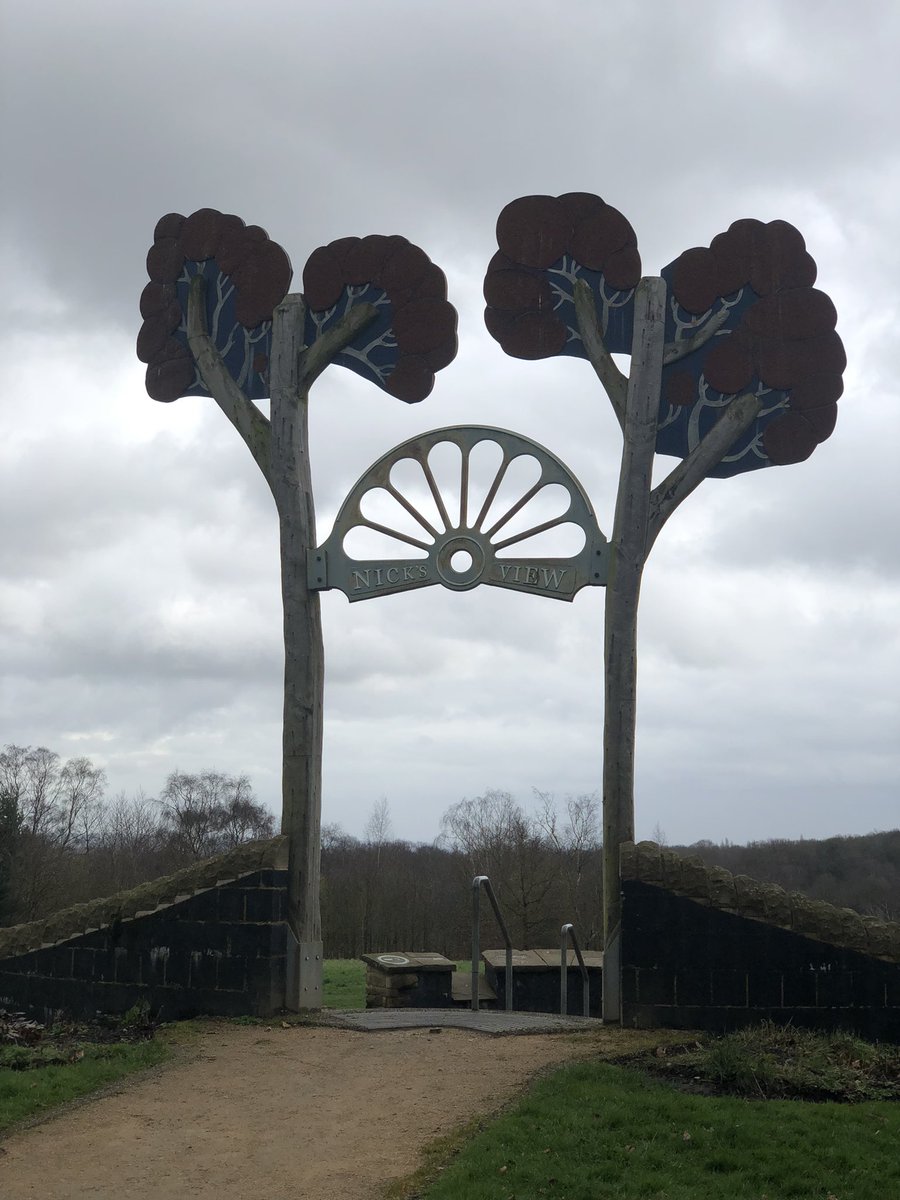 “Come and try” walk today with the Social Prescribers for South Leeds @LinkingLeeds Nice to get some fresh air, explore nature and let them discover the benefits of walking so that it can be shared with their clients. 

<a href="/HealthforAllLds/">Health For All</a> #walking #Wellbeing #leeds