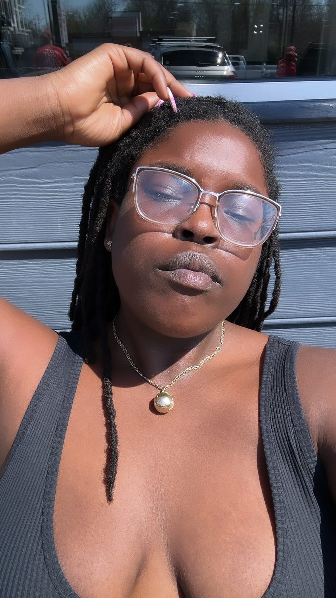 gabbypoux's tweet photo. 🌞 https://t.co/pAP7iWQEpu