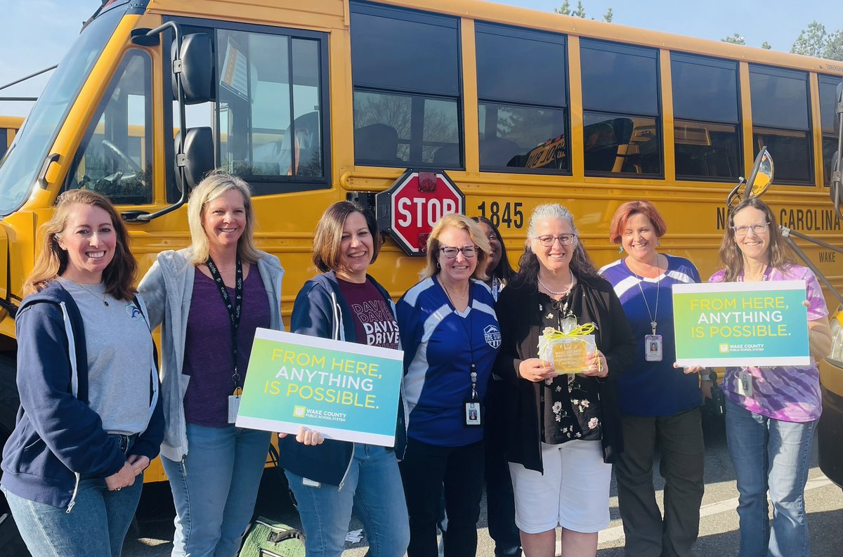 A most deserving bus driver for @DDEDolphins received a WCPSS Employee Excellence award today in our bus loop! @2AUSomeDDE goes way above and beyond every day for our dolphins! 🚌🐬