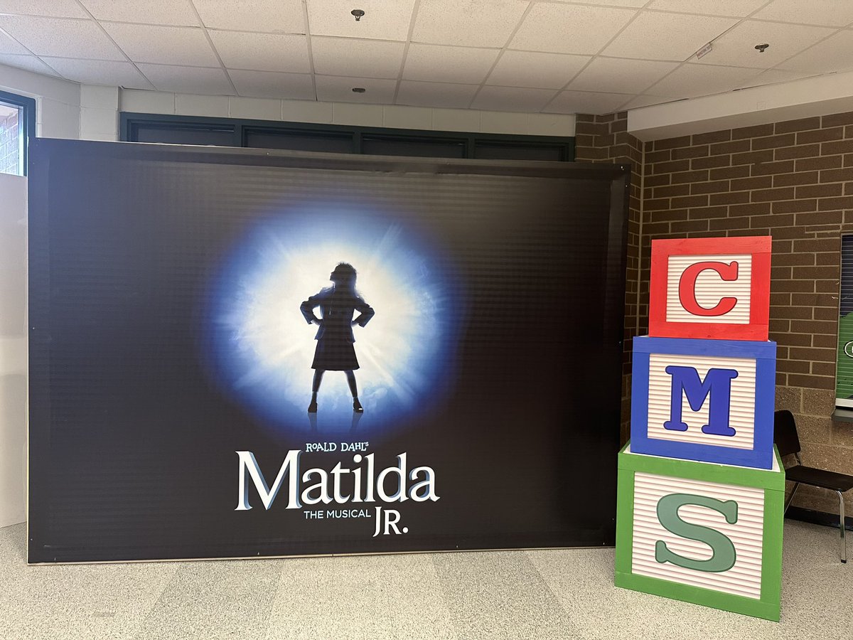 What an amazing show! Congrats to Creekland MS for their sensory friendly production of Matilda, Jr. this morning! 👏🏻 Please come out and see them for the shows tonight at 7pm or tomorrow at 3pm! #ccsdfinearts @CherokeeSchools @CreeklandMS