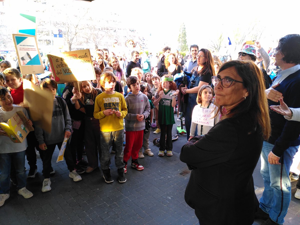 elCugatenc tweet media