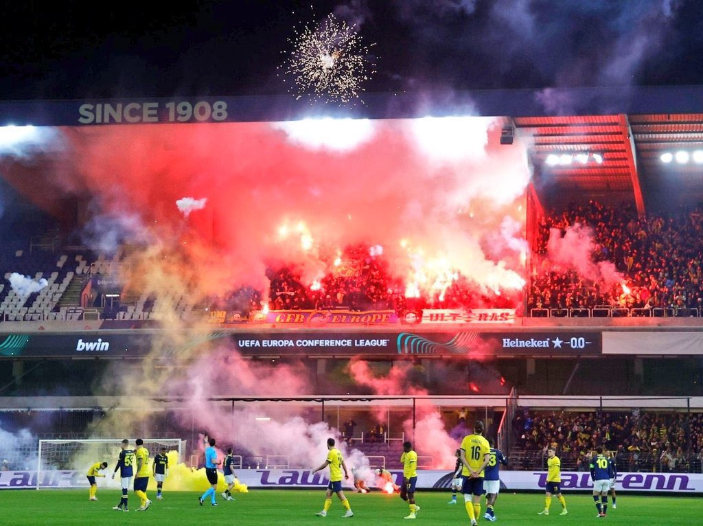 Doğrularıyla yanlışlarıyla bu grup bizimdir. Klavye başında değil sokaklarda statlarda icraatlar görmek istiyoruz sanal alem farelerini.. #gfbeurope #gerçektribün