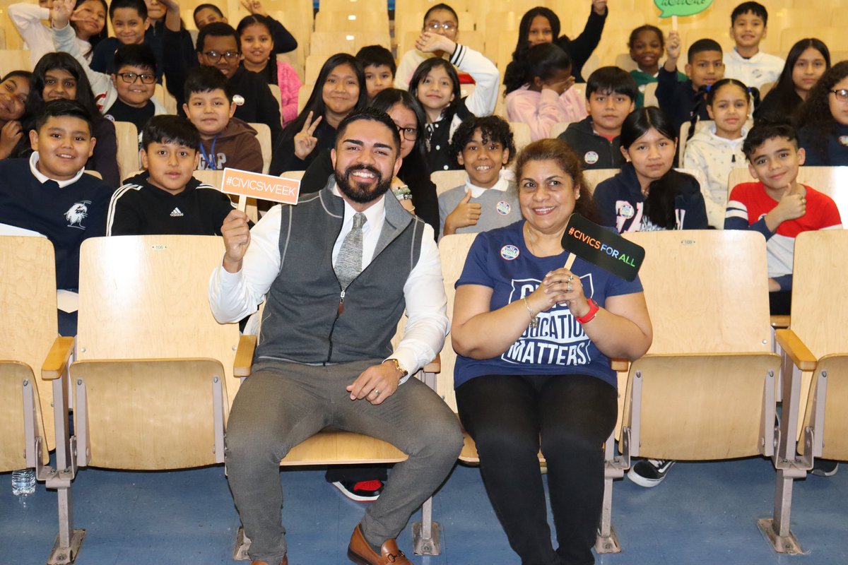 Celebrating Civics Week with Assembly Member Kenny Burgos.
<a href="/civicsforall/">Web Hutchins - Hutch</a> <a href="/jen_joynt/">Jennifer Joynt</a> <a href="/KennyBurgosNY/">Kenny Burgos</a>