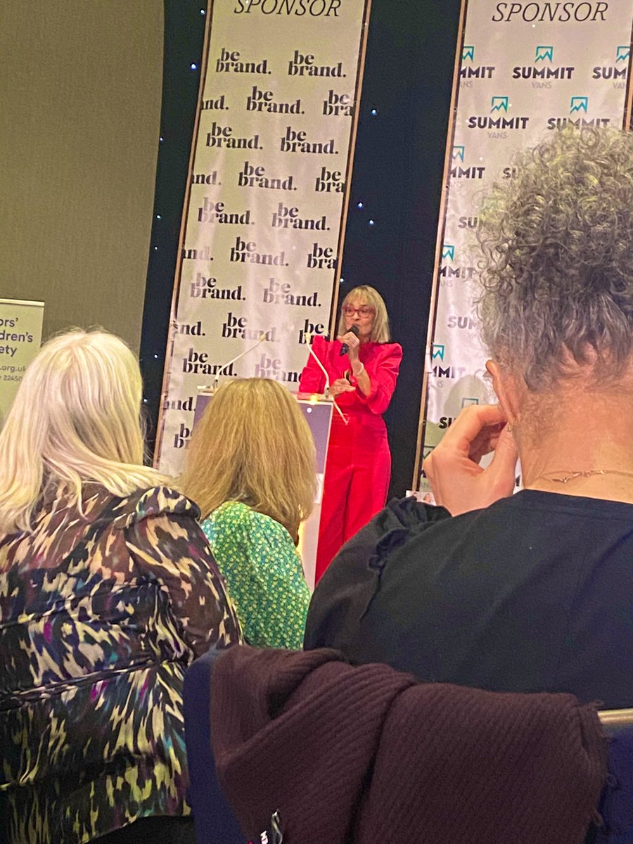 Had a wonderful afternoon at the inaugural @HEY_SmileF and @SailorsChildren ladies lunch at @DoubleTree in Hull this afternoon with @Gosschalks - thank you all!
#louiseminchin was inspiring 💪🤩
#ladieslunch2024 #supportingwomen