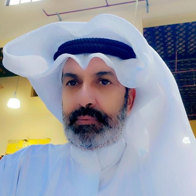 عزيز شباب الشمالي المطيري
من #شخصيات_من_جابر_الاحمد بـ #مدينة_جابر_الاحمد يهتم بحضور المناسبات الاجتماعية والتجمعات اليومية ويعد من الأشخاص الذين يتمتعون بشخصية محبوبة ومحترمة في المجتمع.
يتميز  بوسعود بحسن جيرته وتعامله اللطيف مع الآخرين.
#الكويت