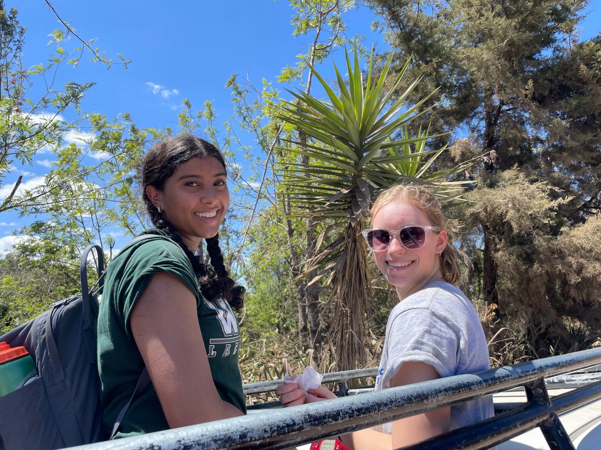 Ridley_College's tweet photo. Over the break, a group of Ridleians lent a helping hand with the Doppenberg's and DIG (Dream-Invest-Grow) in Guatemala. 

Our student volunteers spent the week in remote Mayan villages assisting the locals with various tasks and installing smokeless stoves in over 40 homes, making a direct and long-lasting impact in their communities.

https://t.co/c9j6cqdeU8
