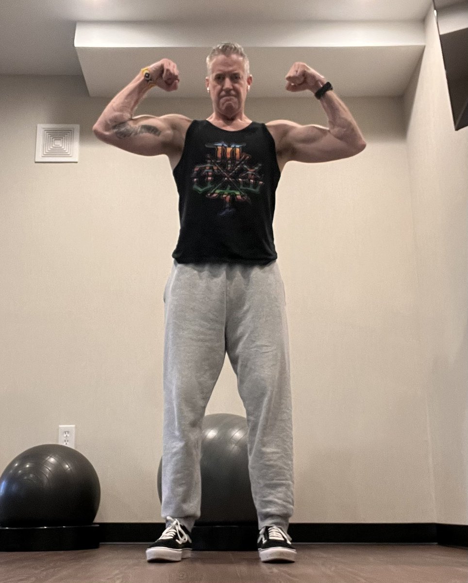 Arron Chambers tweet media