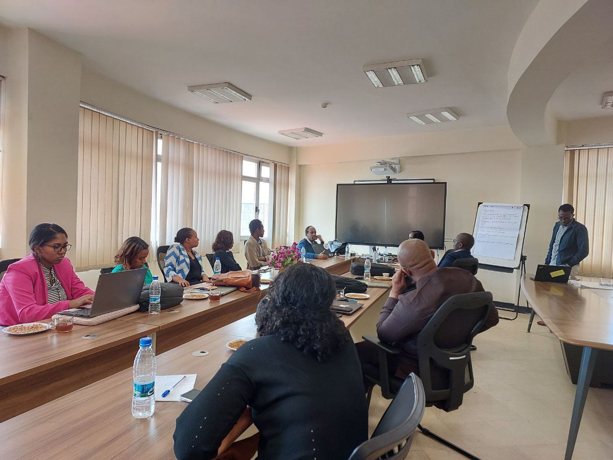 REACCT CAN tweet media