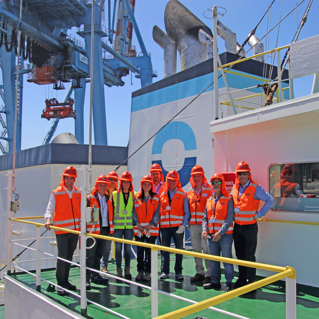 Coolcarriescl's tweet photo. Welcome aboard! our clients SPS and @gesex recently visited CS Standard in @tps_valparaiso Valparaíso.
 Efficiently loaded 5,400 pallets and 162 containers, last destination: Gloucester.
#CoolCarriers #LogisticsExcellence #Partnerships #MaritimeServices https://t.co/zTPWjqDQLi
