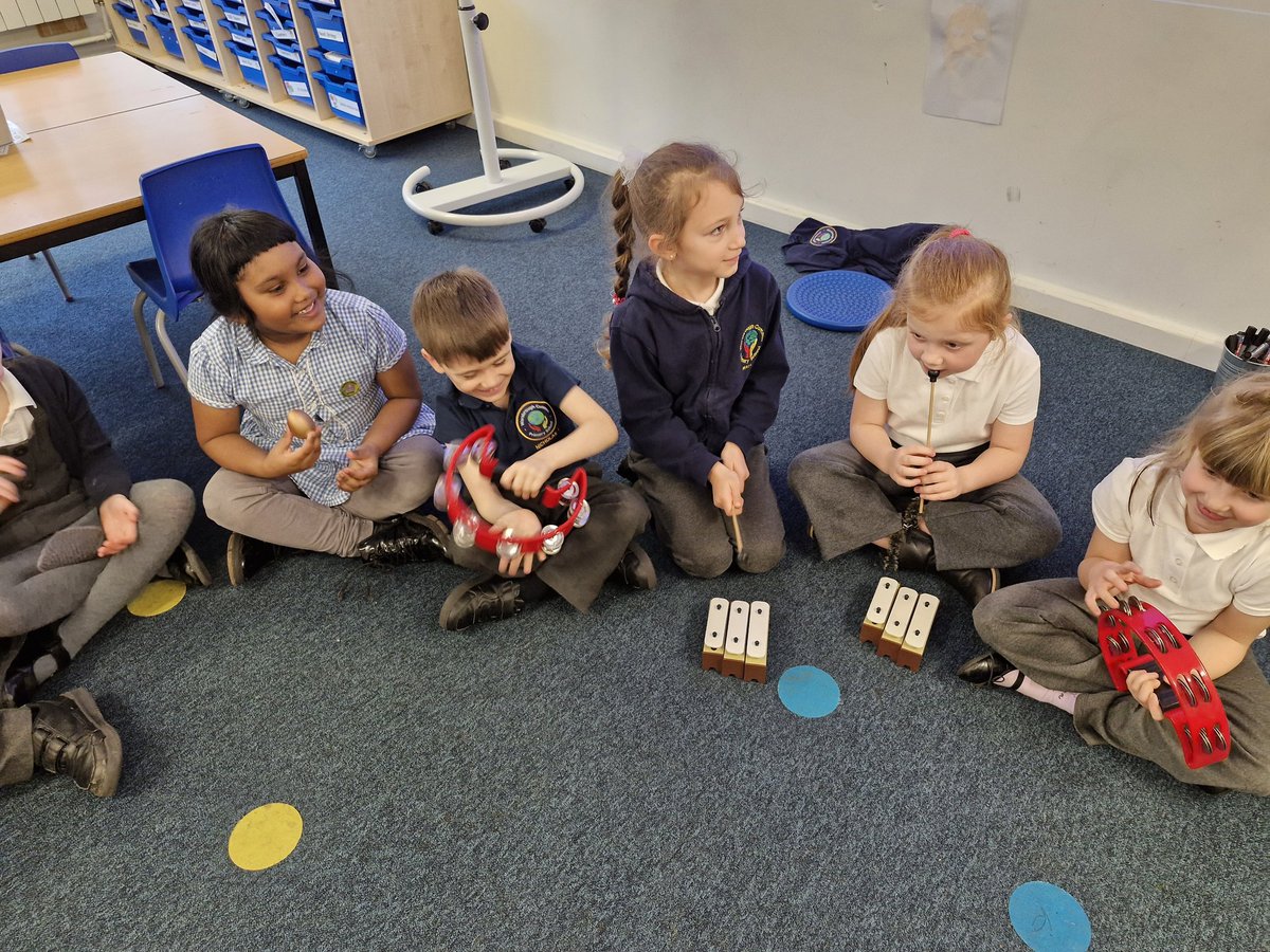 We loved music with Mrs Wright this afternoon 🎶 @EleanorWright2 @WCPSMusic1 #WCPSmusic