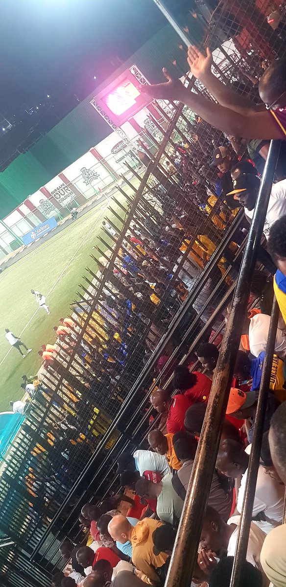 Great atmosphere here in the stands at St Mary's stadium. @KCCAFC utterly dominant especially in the 2nd half. Only frustration is still 0-0...how is it even possible. @VipersSC really pedestrian today. They deserve nothing from the game.