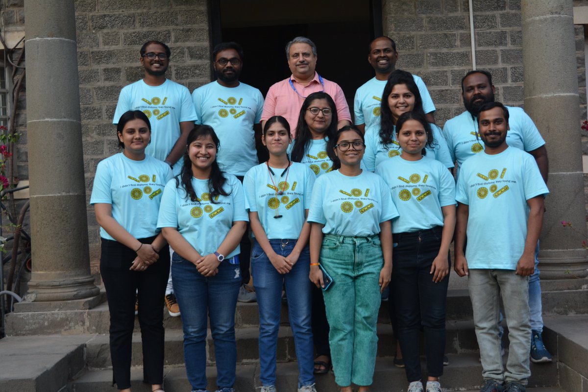 The wonderful <a href="/DiatomsofIndia/">Diatoms of India</a> team with <a href="/pkdhakephalkar/">Prashant K Dhakephalkar</a> <a href="/ari_pune/">Agharkar Research Institute</a>