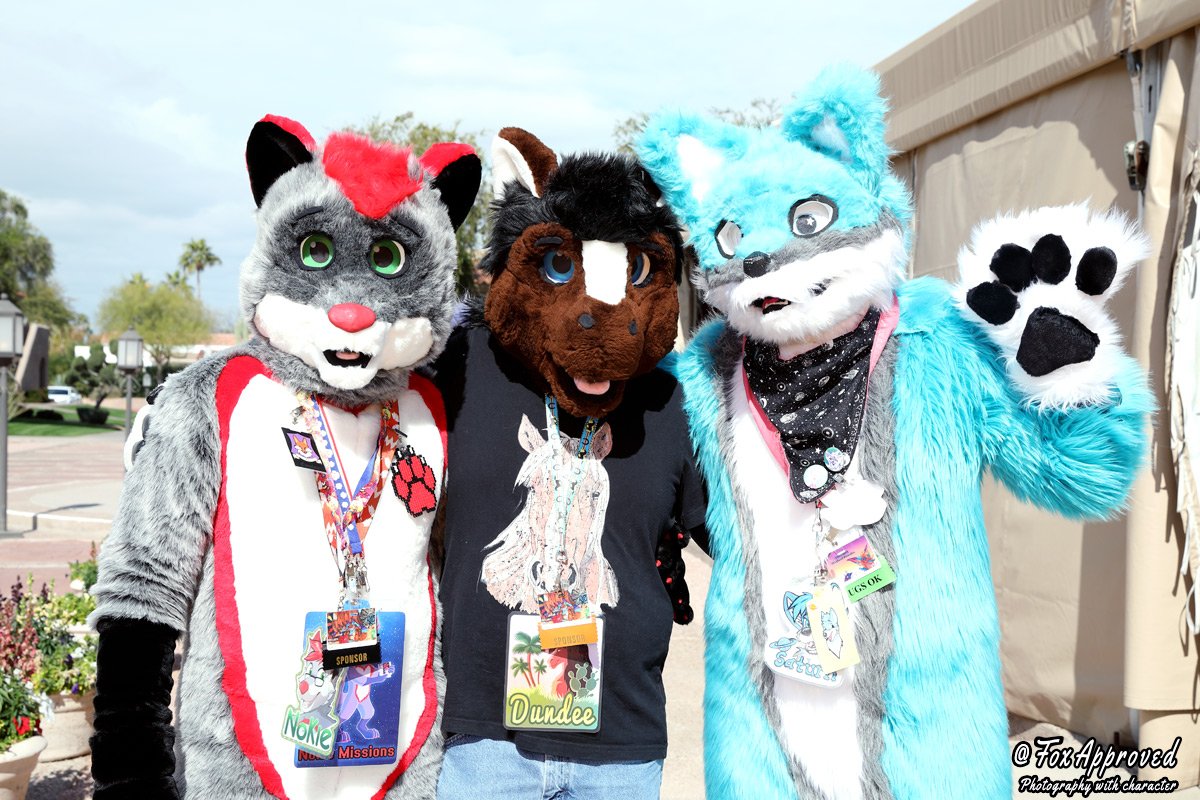 NokieMissions's tweet photo. TBT, wayyyyyy back to the very first PDFC half a decade ago. My how time waits for no one.
๐ท: @FoxApproved
#FursuitFriday #furries #furryfandom #fursuits #fursuiters #pdfc2019 https://t.co/Pmg1QQ9Wdj