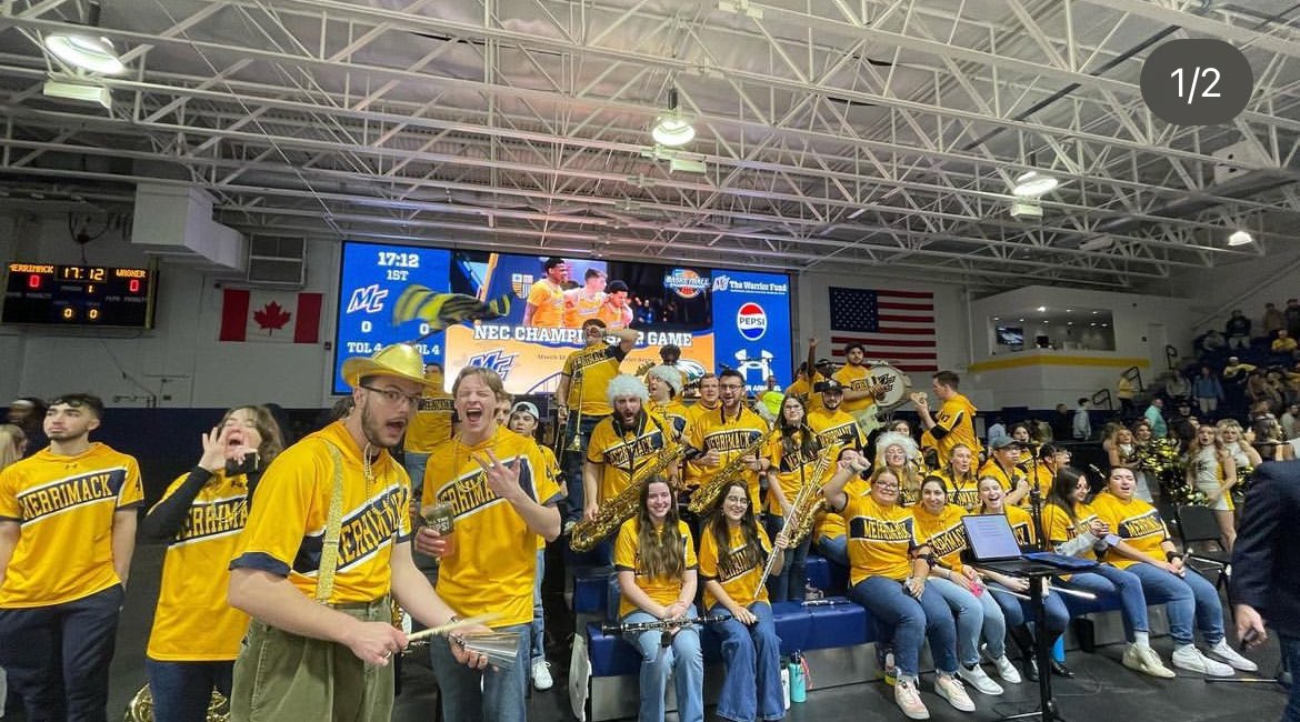 Some photos from this week’s playoff games in Lawler📸 we had so much fun rooting on our men’s and women’s basketball teams!