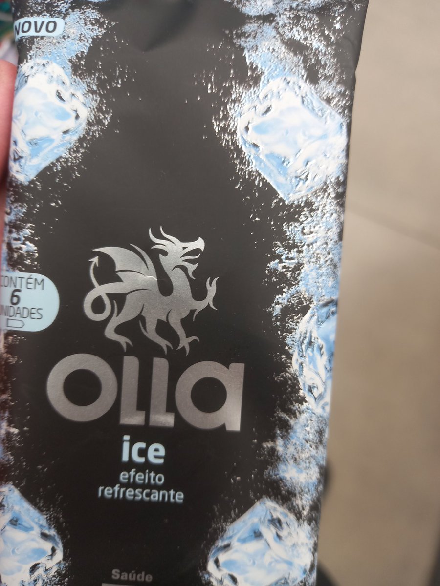 vikingsincero's tweet image. ESSE CALOR TÁ DANDO NÃO comprei só pra refrescar a pica vou nem usar